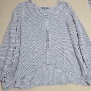 Absolutely Famous Woman's Grey Crewneck Long Sleeve Sweater size XL